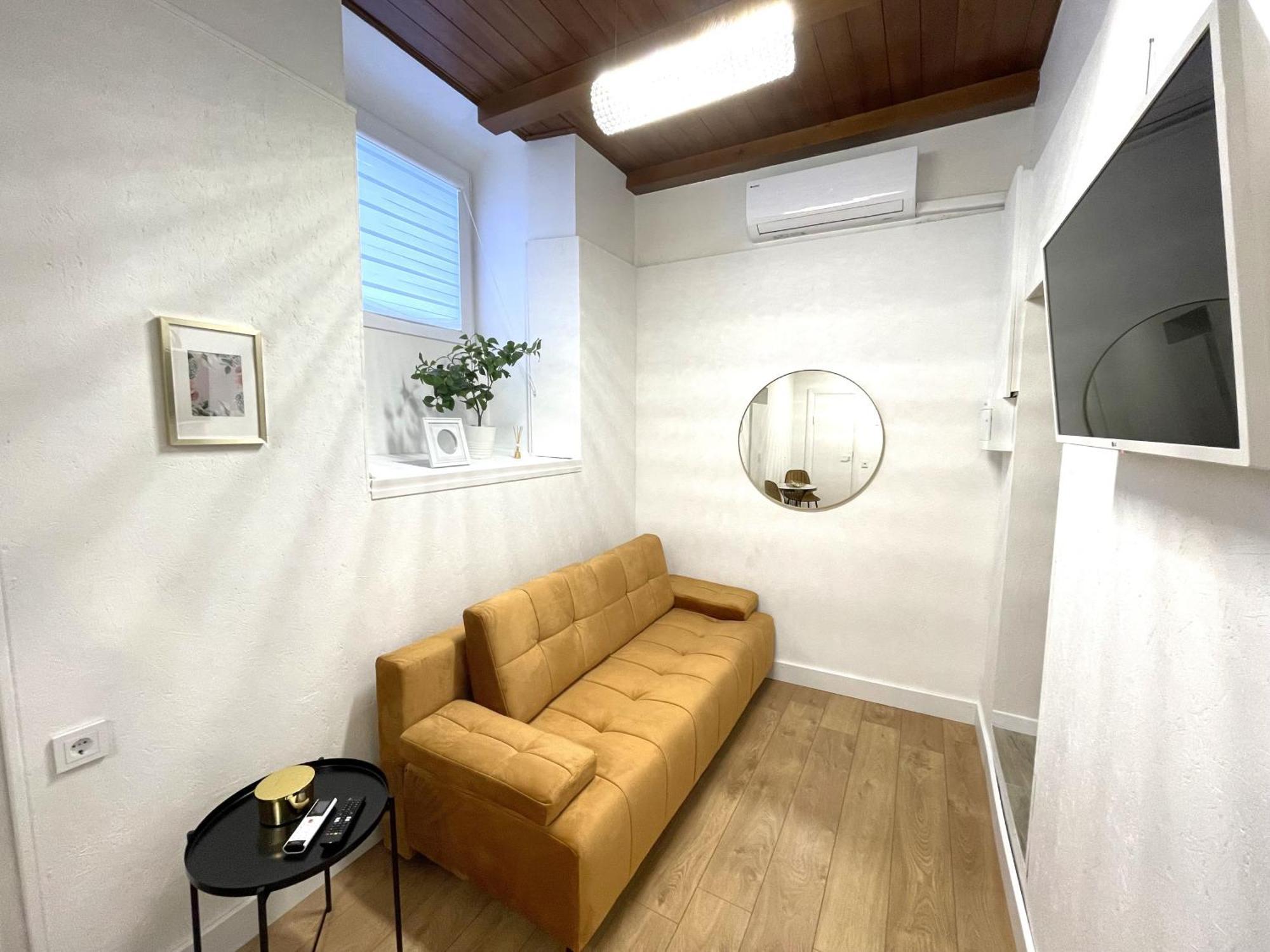 Green Bridge Studio VNO Room photo